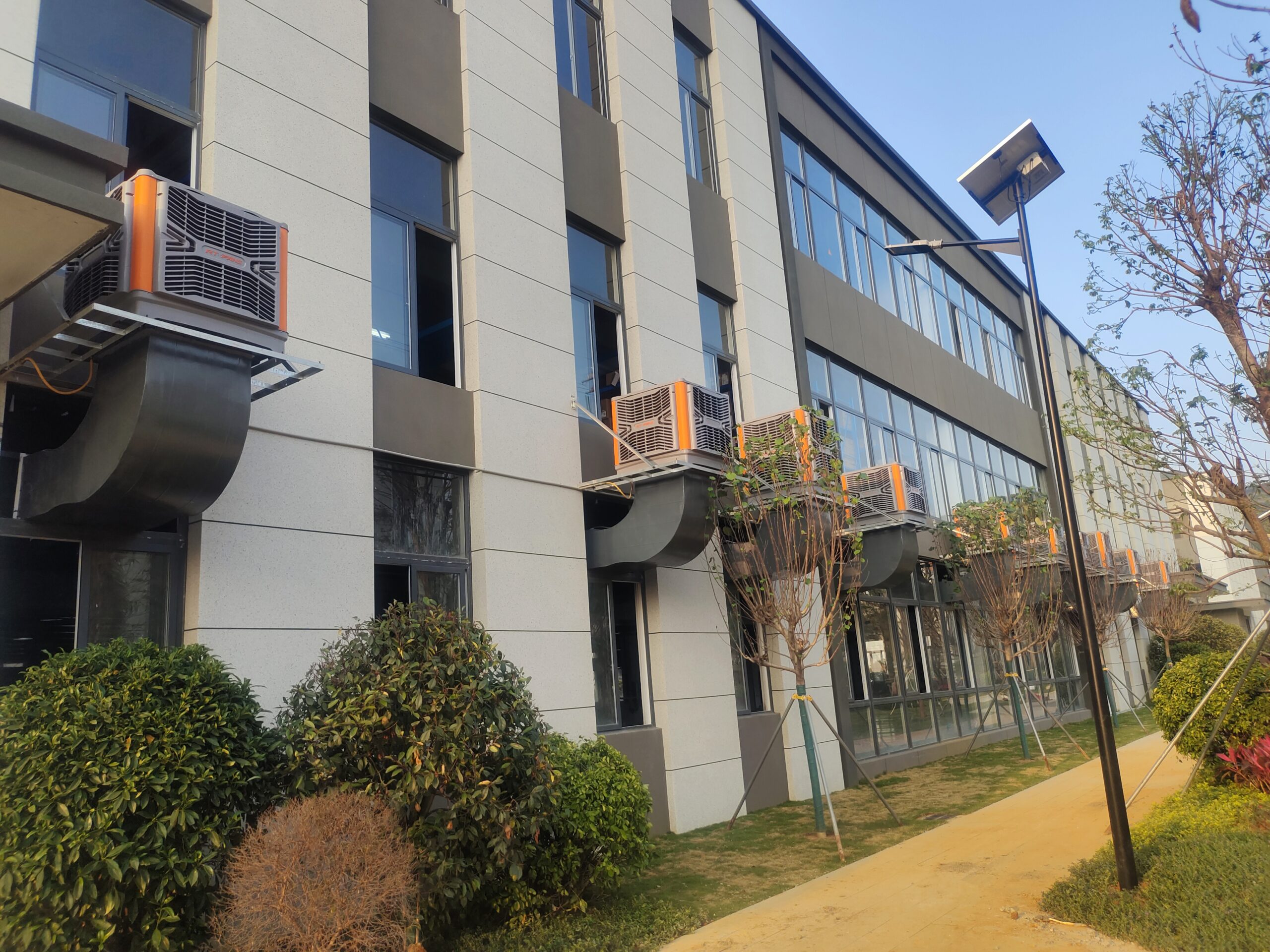 Case Studies: Successful Evaporative Cooling in Logistics Centers - RTFANS Industrial Ventilation & Cooling